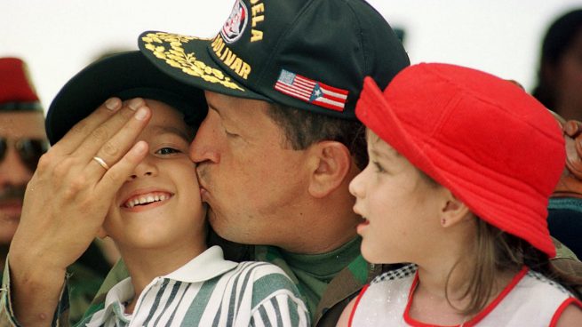 Chávez también utilizaba a los niños para sus campañas propagandísticas