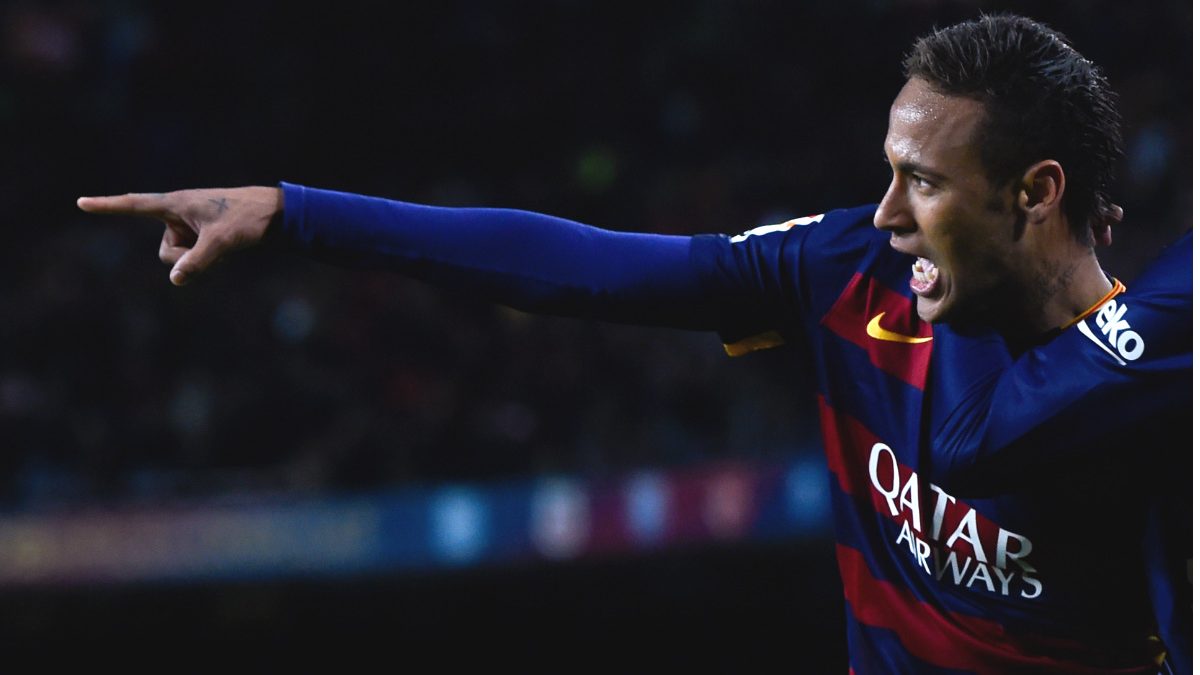 Neymar celebra un gol con el Barcelona. AFP