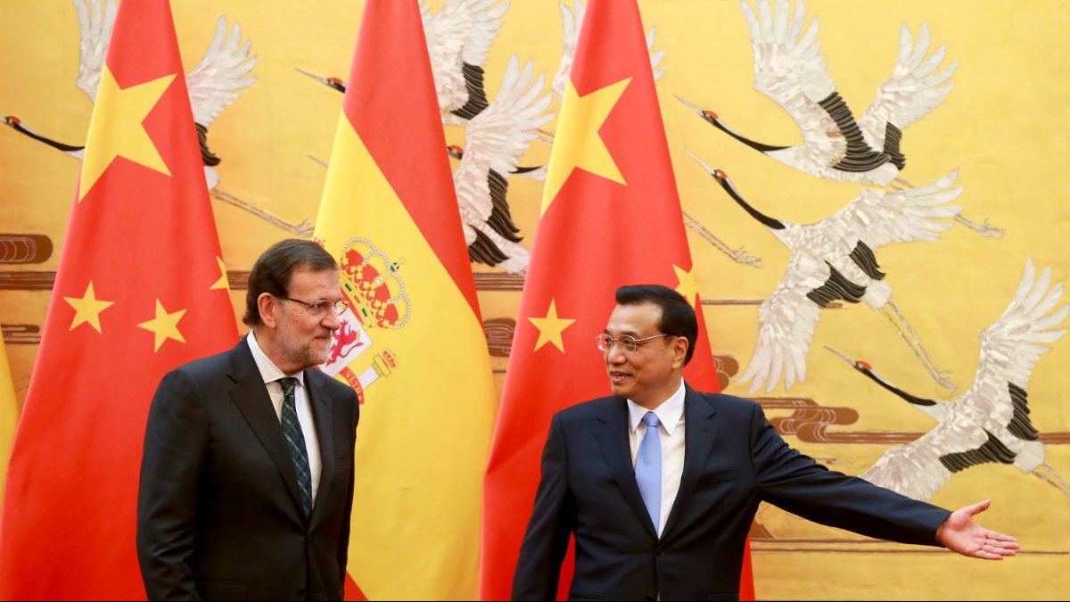 Mariano Rajoy junto al primer ministro chino, Li Keqiang (Foto: GETTY).