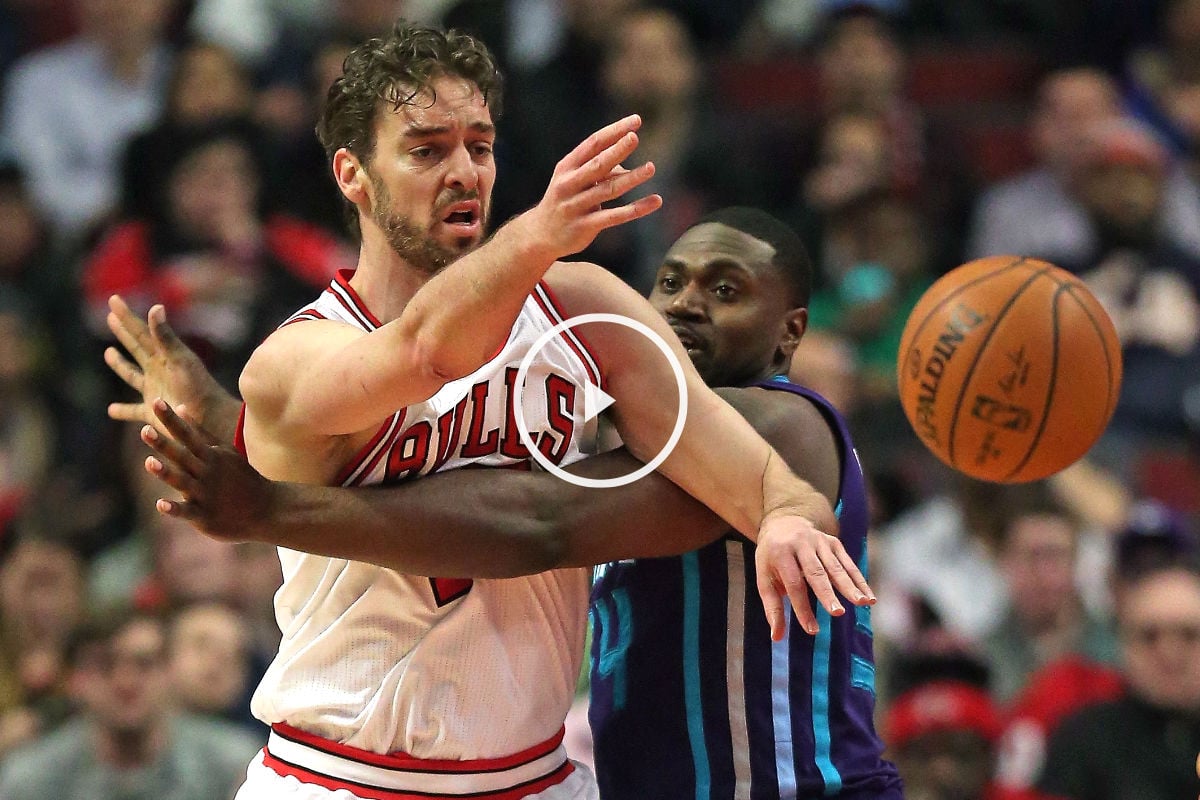 Pau Gasol tuvo un día terrible contra los pequeños y eficaces Warriors.