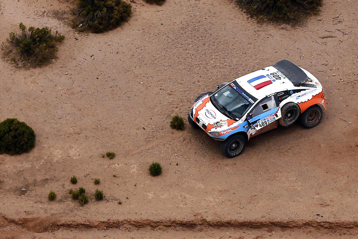 Un muerto y cinco heridos en un accidente en el Dakar. (AFP)