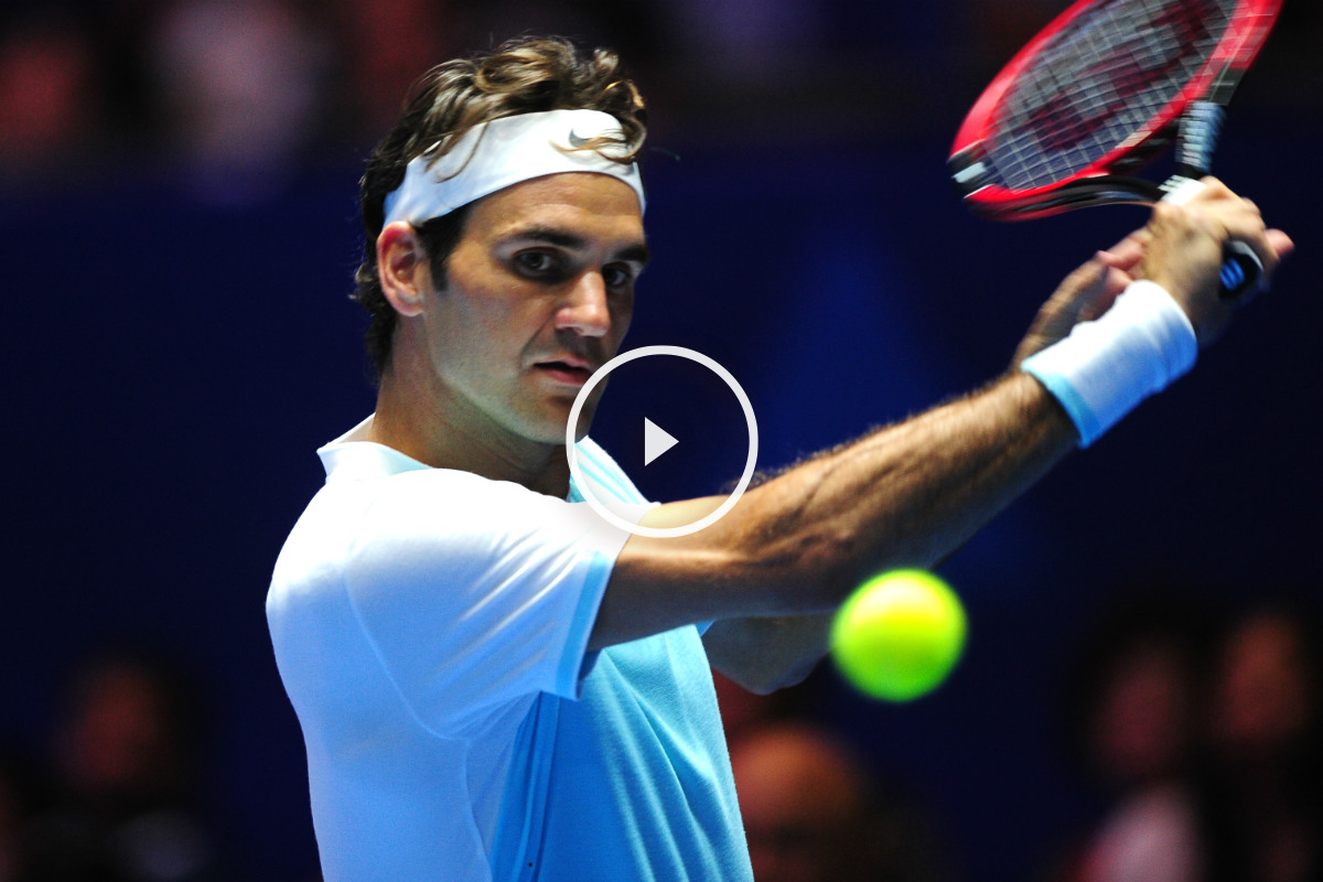 Federer dejó sentado a su rival con el punto de la jornada. (AFP)