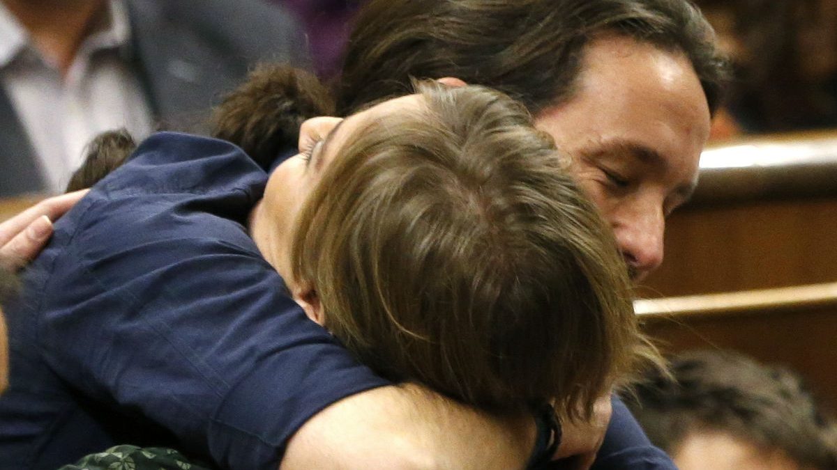 Pablo Iglesias y Tania Sánchez. (Foto: EFE)