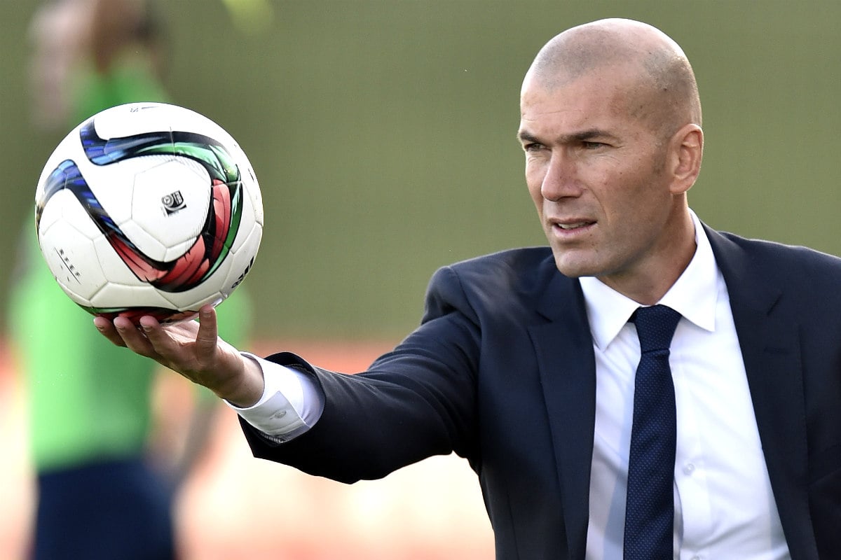 Zidane, en un partido con el Castilla. (AFP)