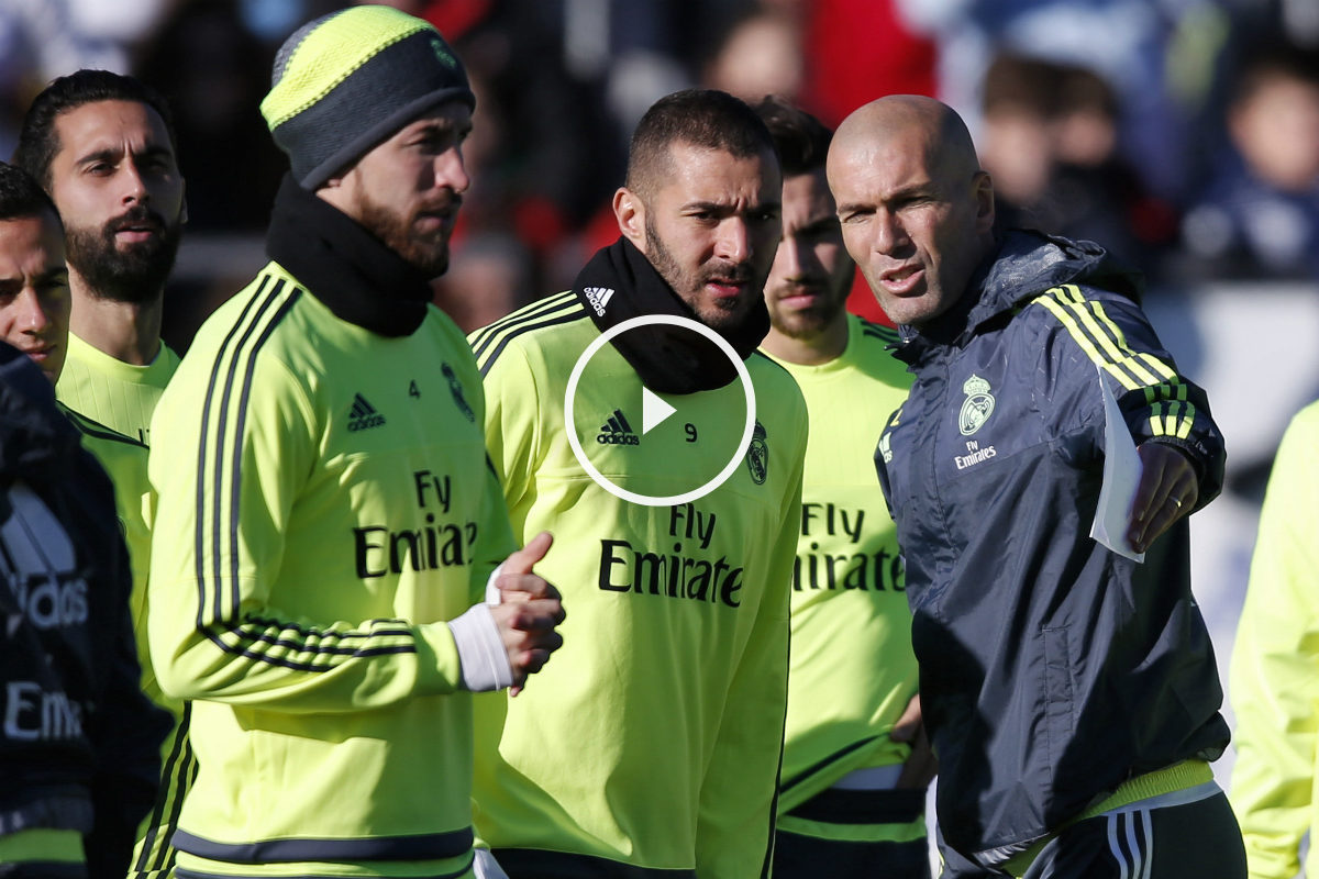 Zidane da instrucciones a Benzema en el entrenamiento. (Reuters)
