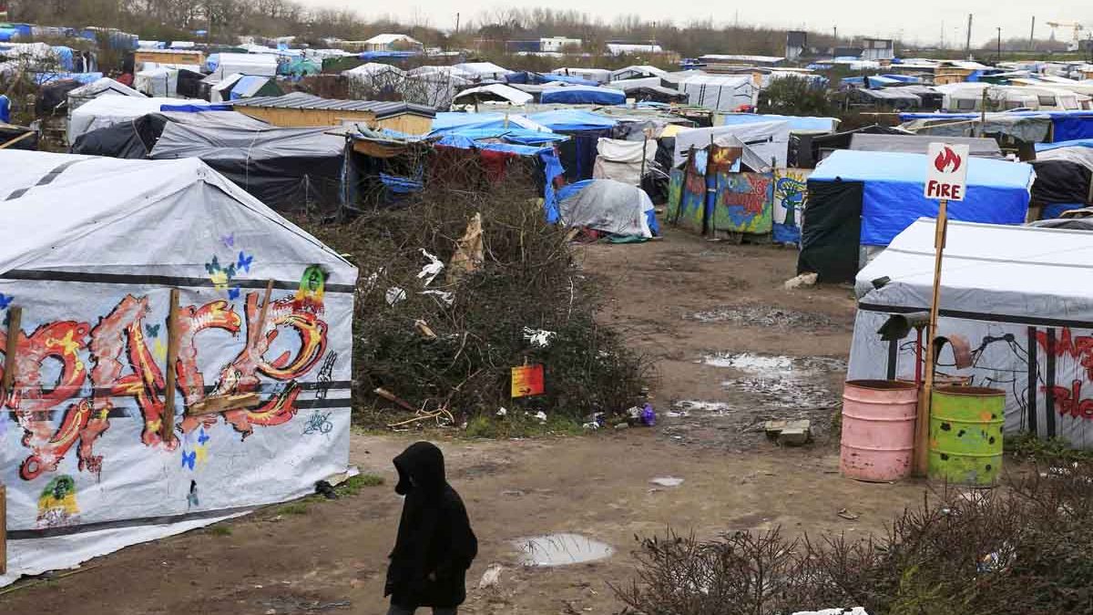 Así es la «jungla» de los refugiados en Calais (Foto: Reuters)