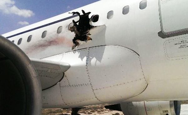 Un avión aterriza de emergencia en Mogadiscio tras un posible atentado