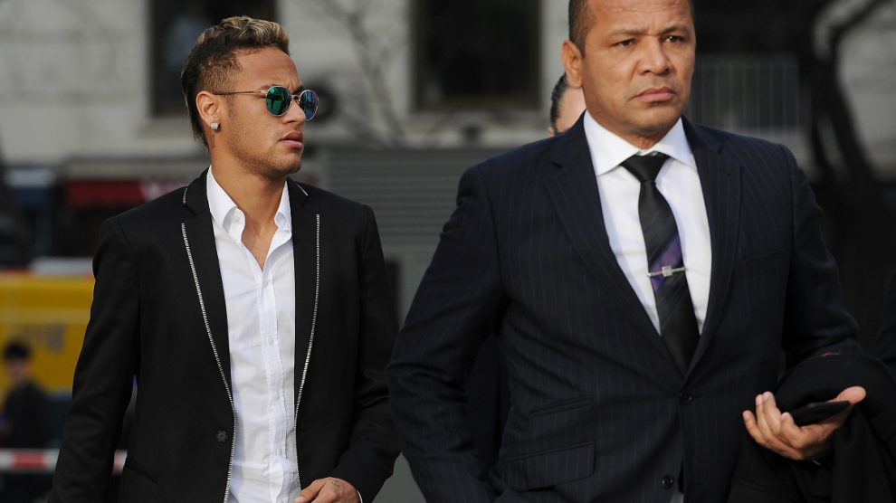 Los Neymar entran en la Audiencia Nacional. (Getty)