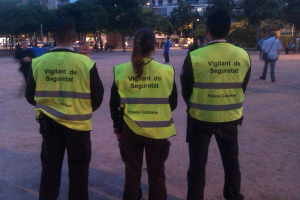 Los guardias de Fir Fuset SCP se identifican como «Vigilantes de los Països Catalans»