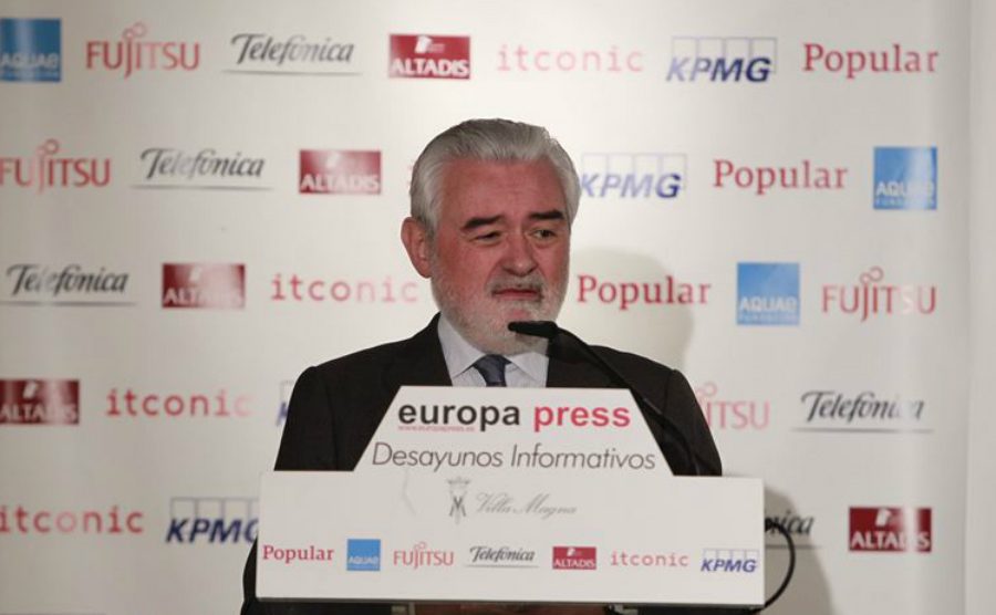 Darío Villanueva, director de la RAE, durante unos desayunos informativos de Europa Press. (Foto: EP)