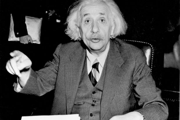 Albert-Einstein Relatividad