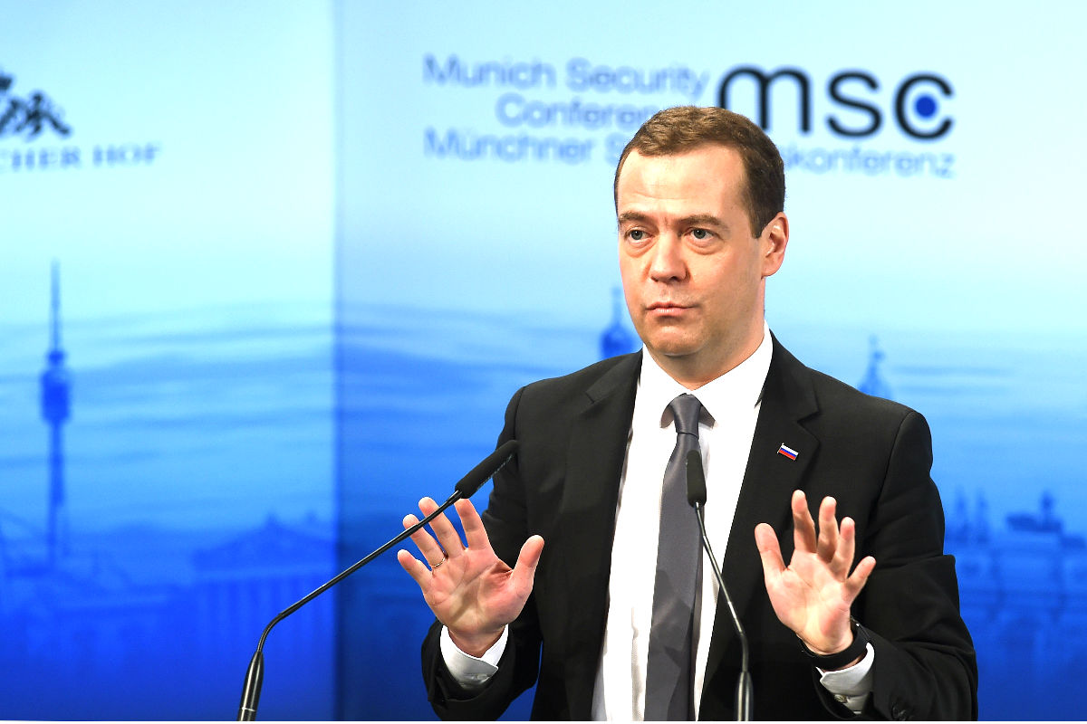 Dimitri Medvedev este sábado en Munich (Foto: AFP).
