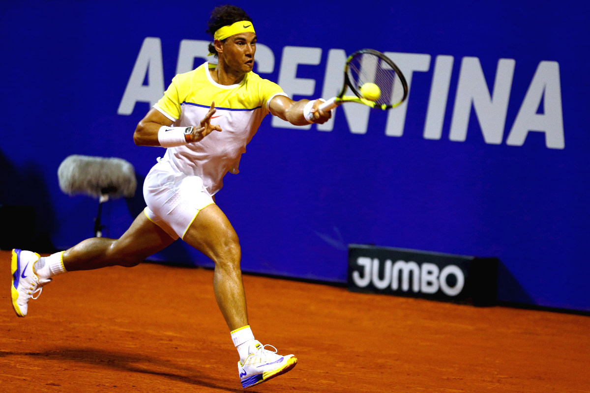 Nadal ganó a Mónaco por un doble 6-4. (Reuters)