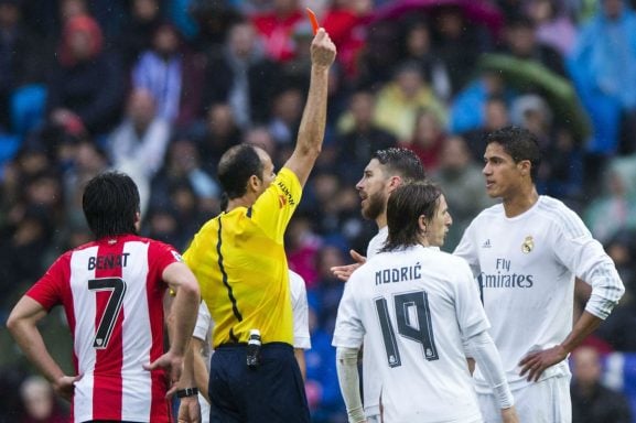 real-madrid-tarjeta-varane