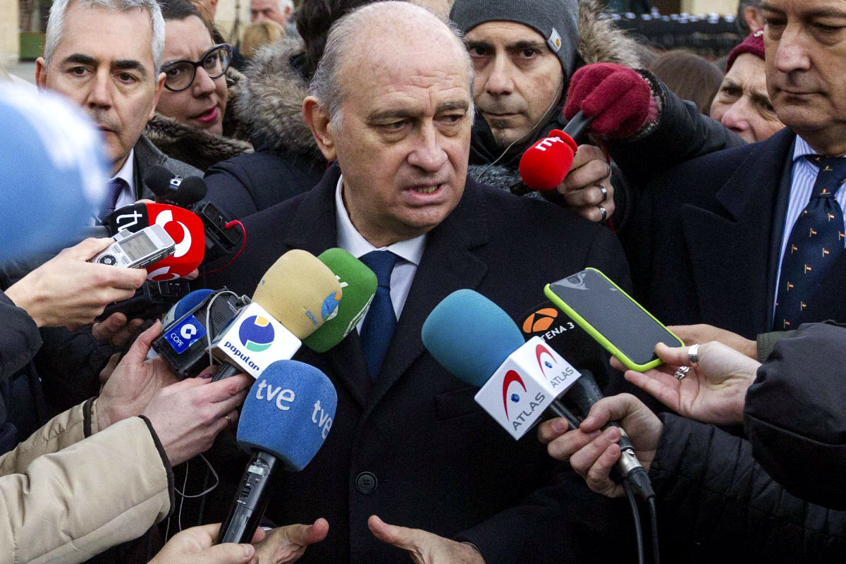 El ministro del Interior, Jorge Fernández Díaz, durante un acto en Logroño. (Foto: Efe)