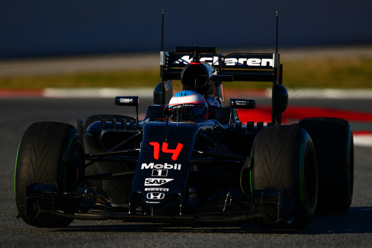 Fernando Alonso, en los test de Montmeló. (Getty)