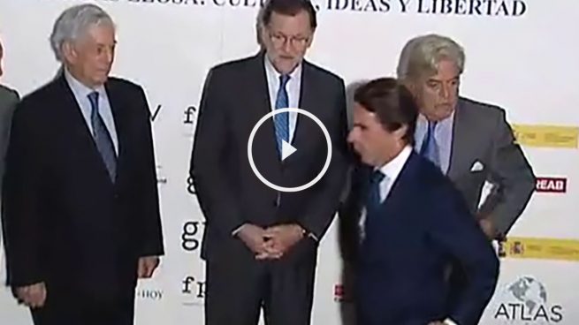 Aznar y Rajoy coinciden en un acto y no cruzan ni la mirada