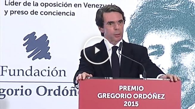 Aznar: «Vuelven terroristas convictos que se quieren hacer pasar por pacificadores»