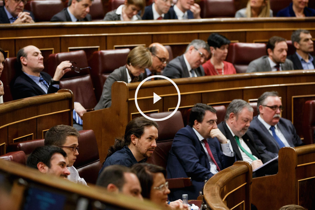 El líder de Podemos, Pablo Iglesias, durante el debate de investidura. ( Efe)