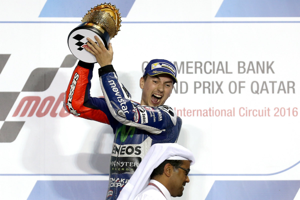 Jorge Lorenzo celebra el triunfo en el GP de Qatar. (AFP)