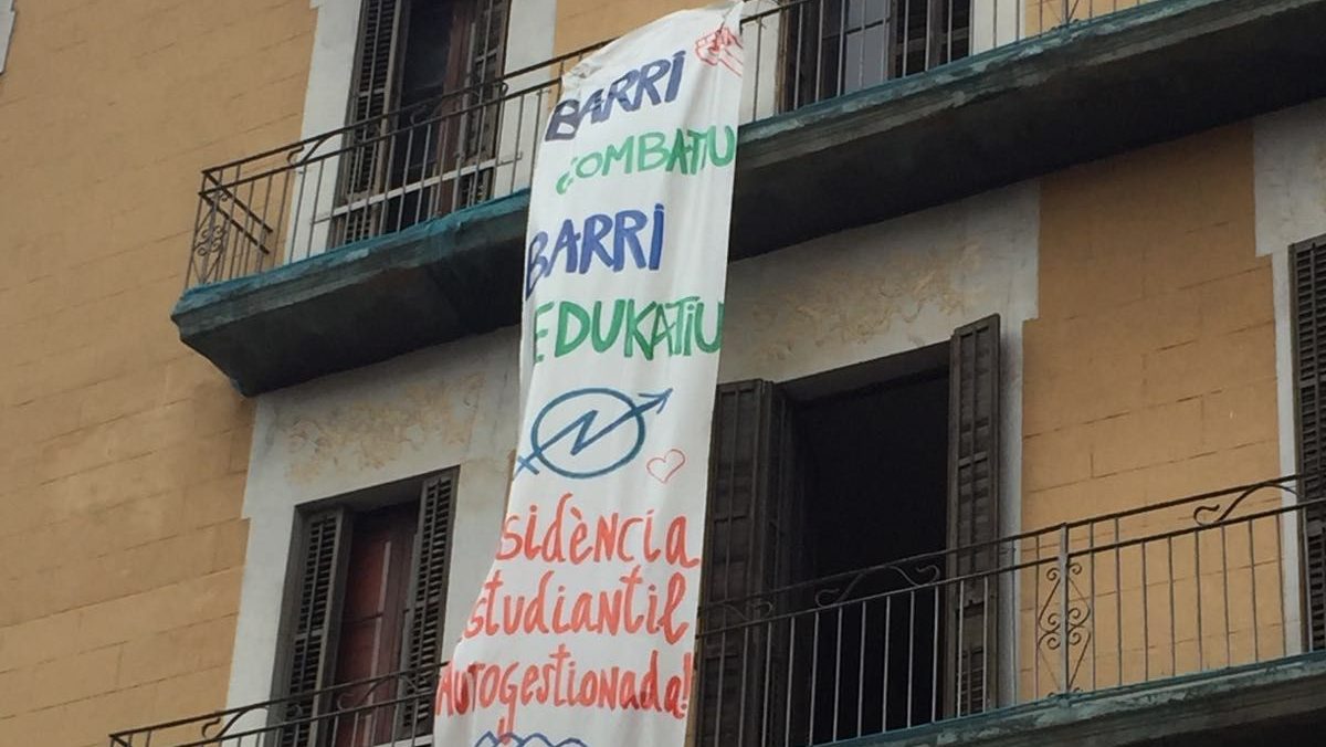 Edificio okupa en el Barrio de El Raval