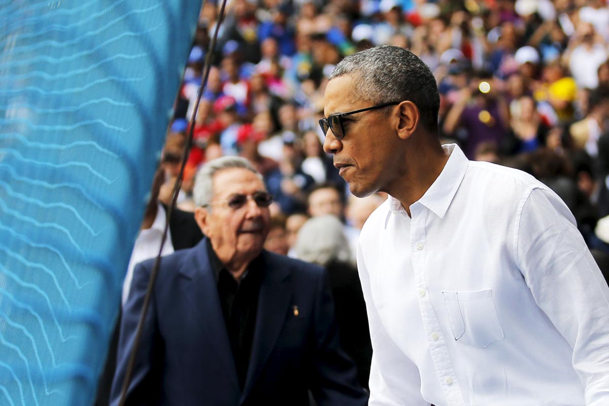 Barack Obama y Raúl Castro durante un partido de béisbol (Foto: Reuters)