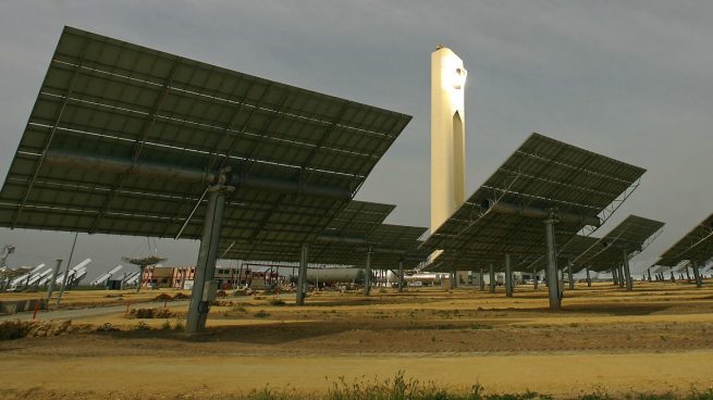 Planta solar de Abengoa en Sanlúcar (Foto: GETTY)