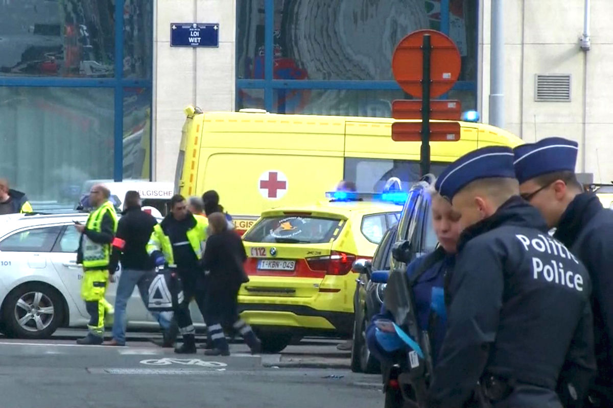 Policía y ambulancias atienden a los heridos. (Foto: Reuters)