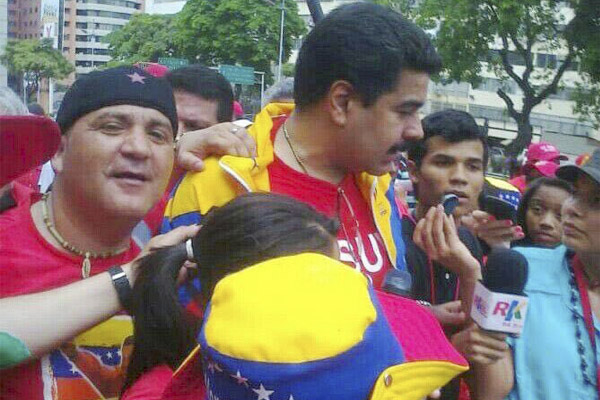 Andrés Bódalo fotografiado junto a Nicolás Maduro (Foto: Facebook)