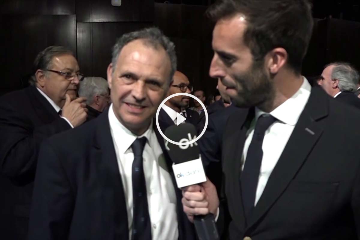 Álvaro Ojeda junto a Joaquín Caparrós en la Gala del Deporte.