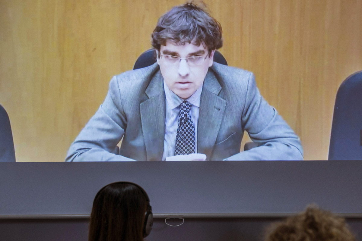 Luis Tejeiro declarando por videoconferencia en el caso Nóos. (Foto: EFE)