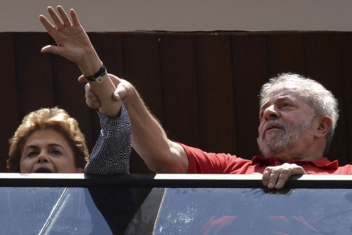 Rousseff ha acudido al rescate de Lula. (Foto: AFP)