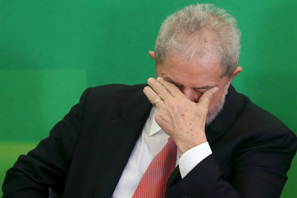 Lula durante su juramento como ministro de Estado en el palacio de Planalto. (Reuters)