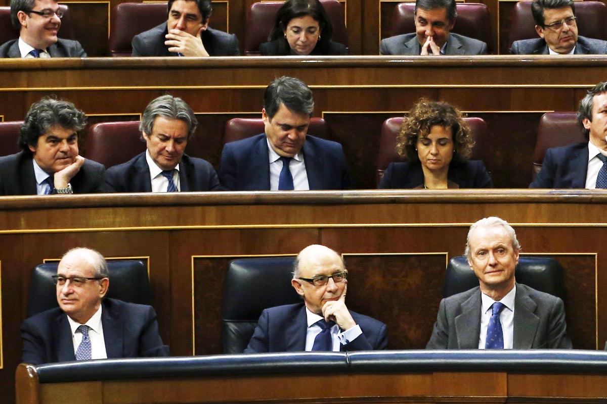 Moragas, primero por la izquierda en la segunda fila. (Foto: EFE)