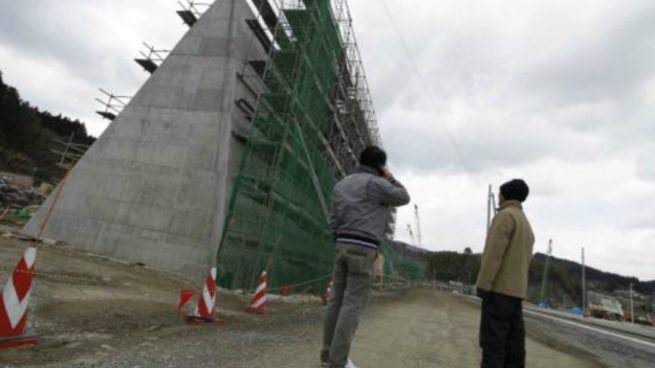 Japón construye un muro para evitar una tragedia como la del tsunami de 2011