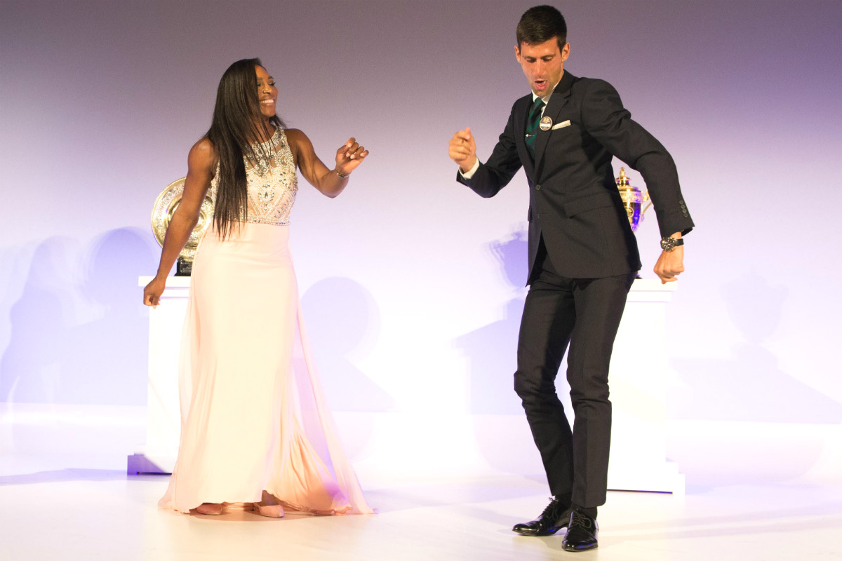 Djokovic baila con Serena Williams. (Getty)