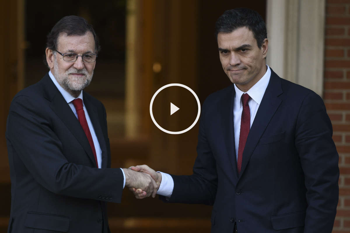 El Jefe del Gobierno en funciones, Mariano Rajoy, junto al candidato socialista, Pedro Sánchez (Foto: Efe)