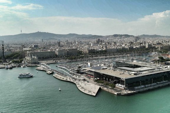 Puerto de Barcelona (Foto: GETTY).