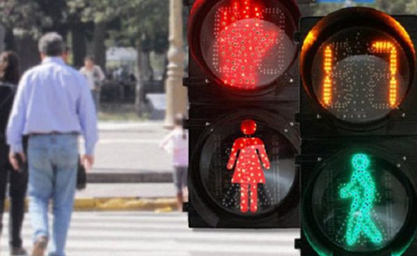 Igualdad va ahora a por los semáforos: «No tienen en cuenta el género a la hora de ponerse en rojo» Semaforos-600x368