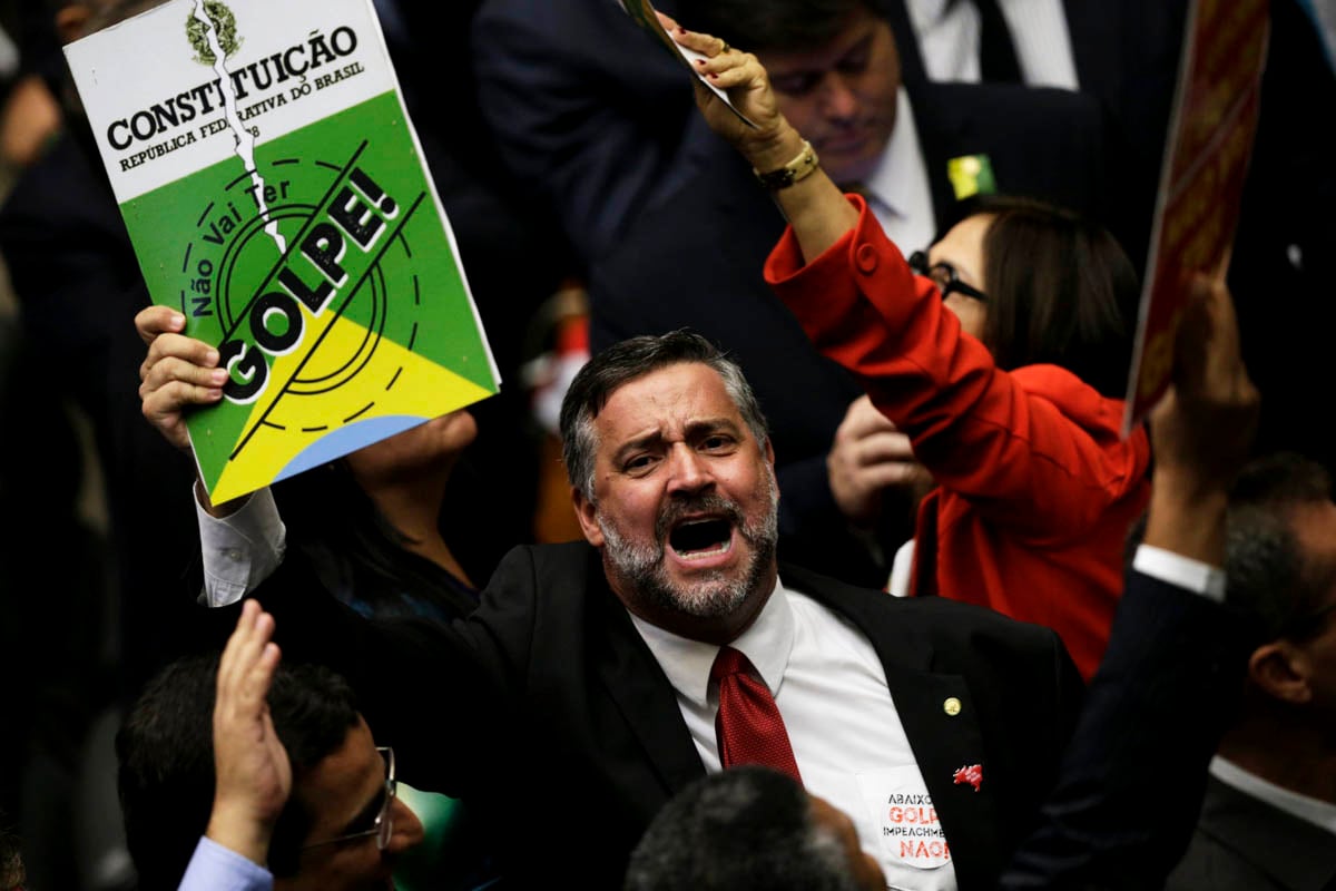 Tensión durante la sesión de impeachment a Dilma Rousseff (Foto: Reuters)