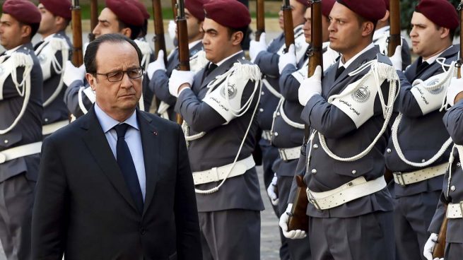 Hollande lleva a la izquierda francesa al abismo de la atomización