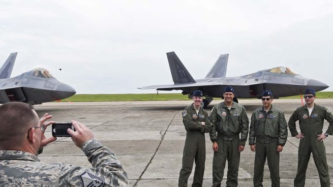 “No estamos aquí para provocar” dicen los pilotos americanos que sobrevuelan cerca de Rusia