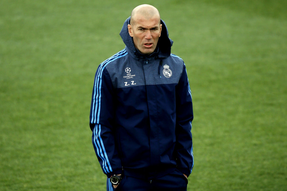 Zidane, en un entrenamiento de Champions. (EFE)