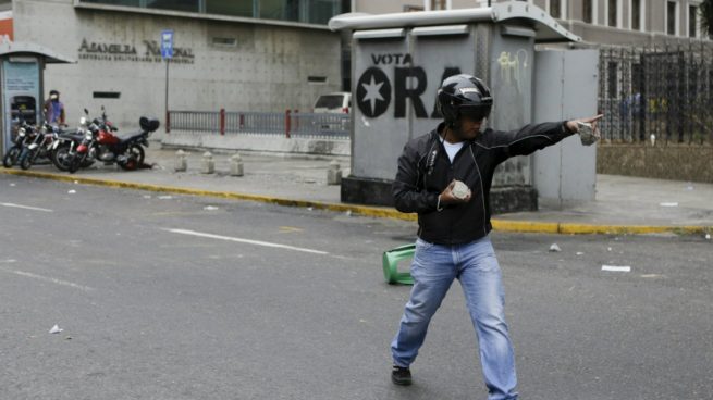 caracas-enfrentamientos-chavismo