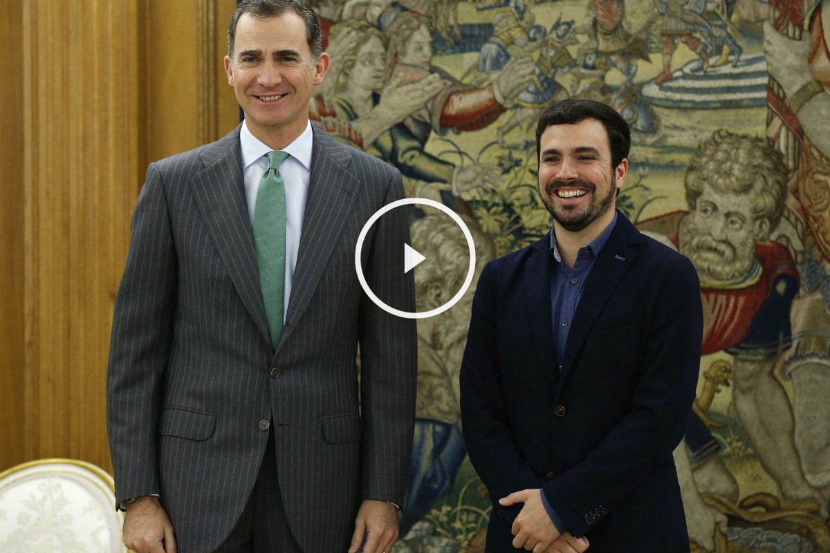 El Rey Felipe VI y el líder de Unidad Popular-IU, Alberto Garzón. (Foto:EFE)