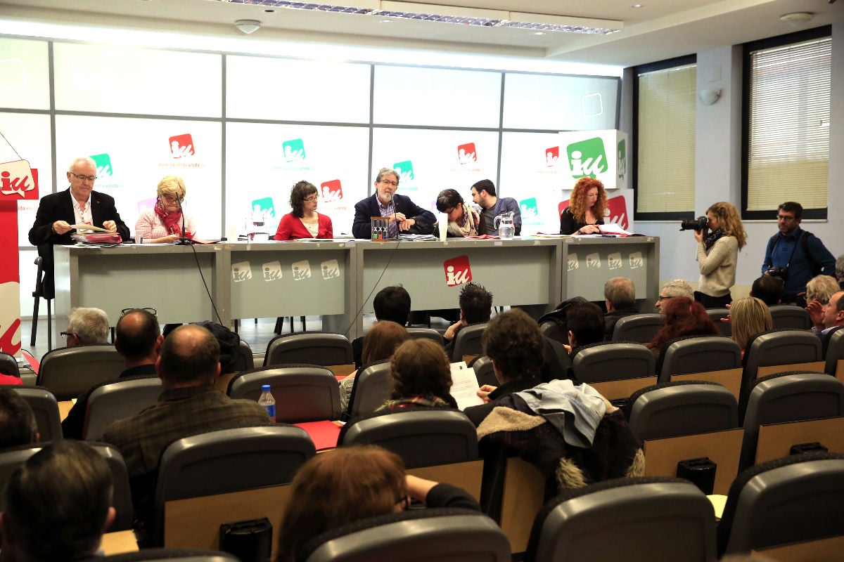 Imagen de la reunión del Consejo Político de IU (Foto: Efe).