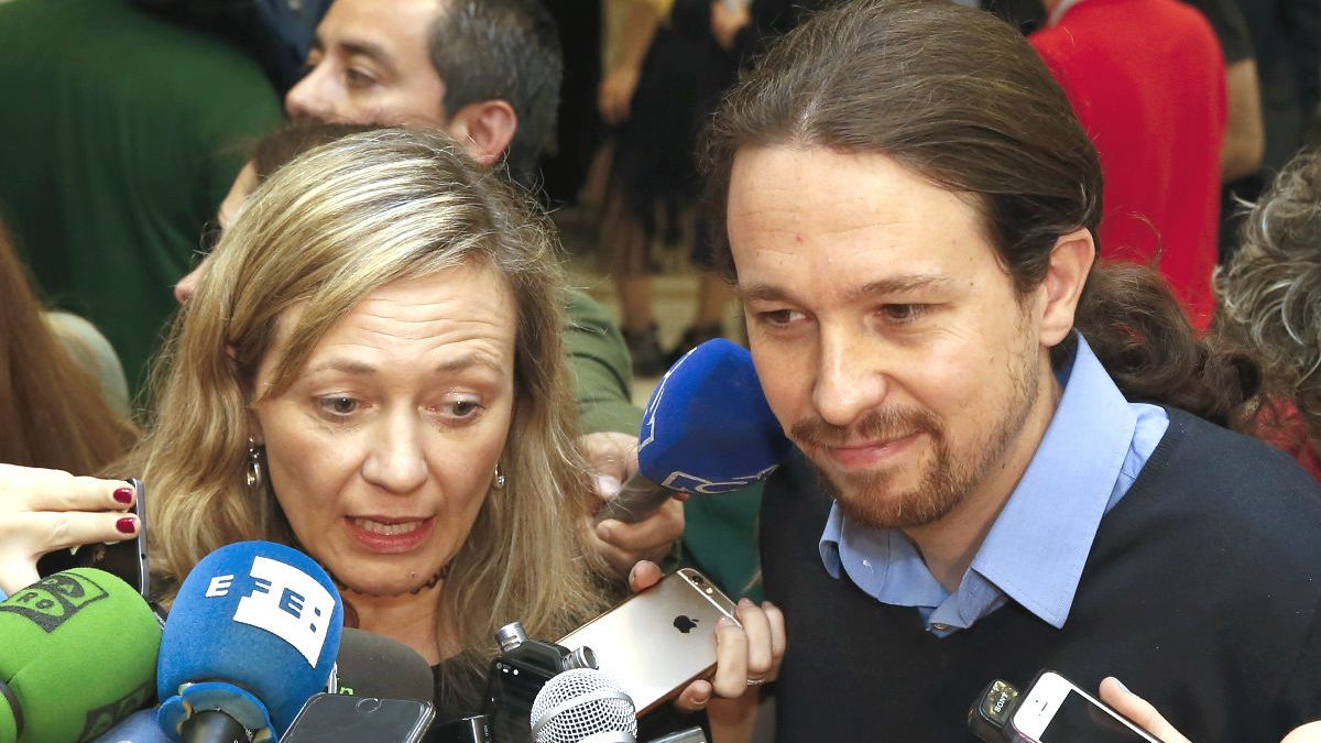 La actual delegada del Gobierno contra la Violencia de Género, Victoria Rosell, junto al vicepresidente Pablo Iglesias (Foto: EFE).