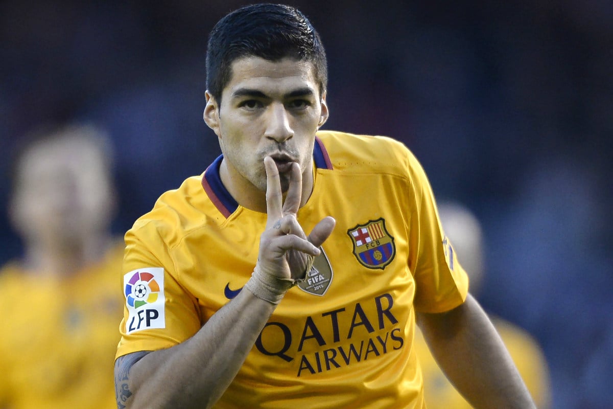 Suárez celebra uno de sus cuatro goles ante el Deportivo. (AFP)