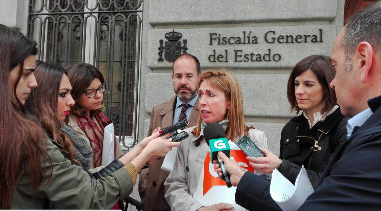 Ciudadanos lleva a Carmena a la Fiscalía General del Estado. (Foto: CS)