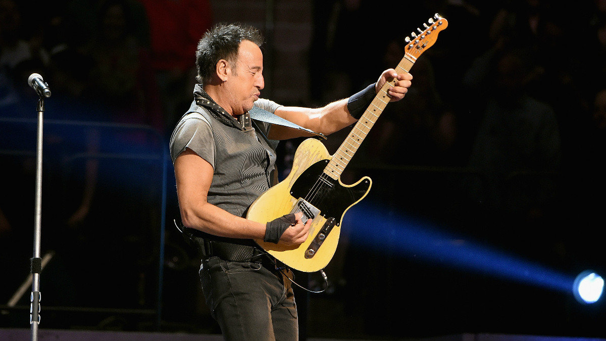 El cantante Bruce Springsteen durante uno de los conciertos de su gira The River 2016. (Foto: AFP)